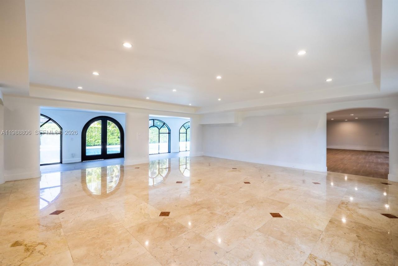 2525 Indian Mound Trl, Coral Gables, FL 33134 Photo