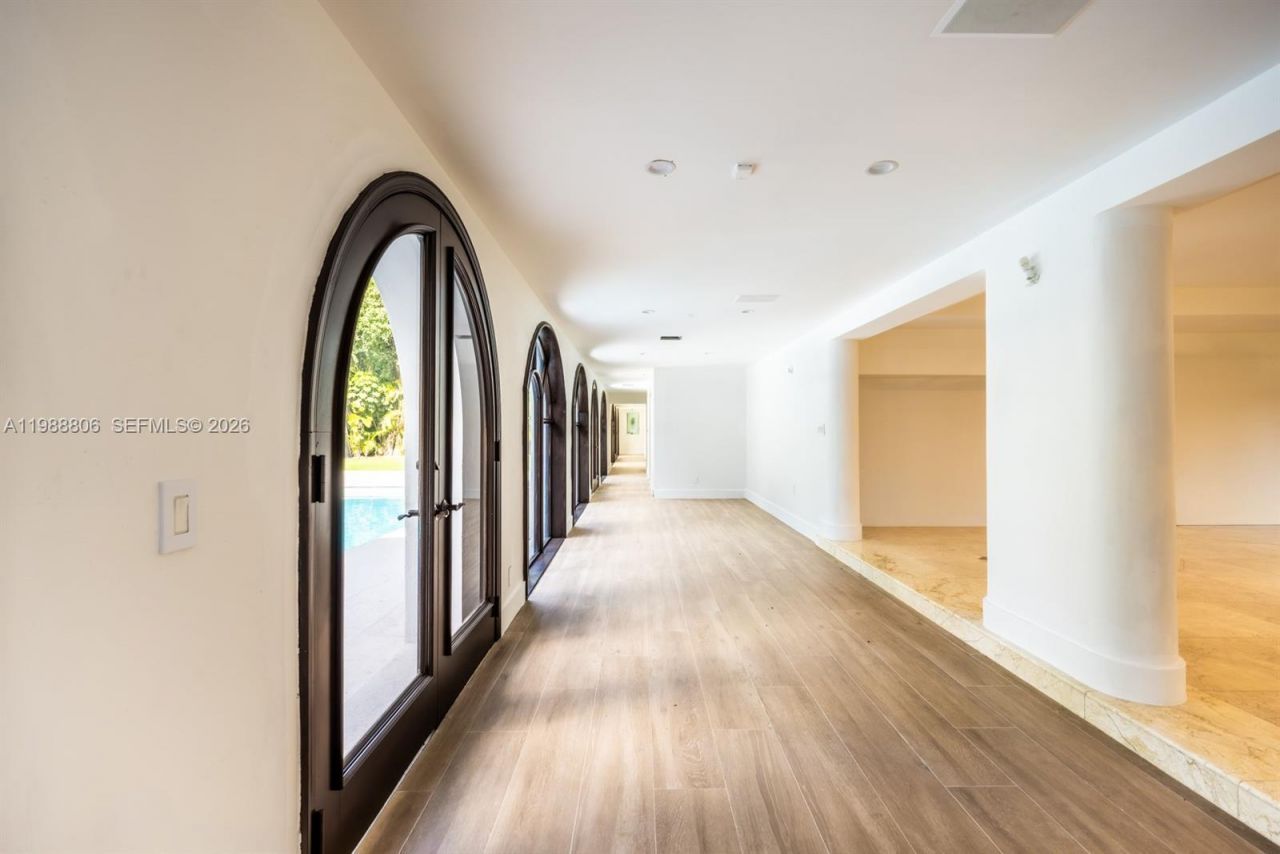 2525 Indian Mound Trl, Coral Gables, FL 33134 Photo