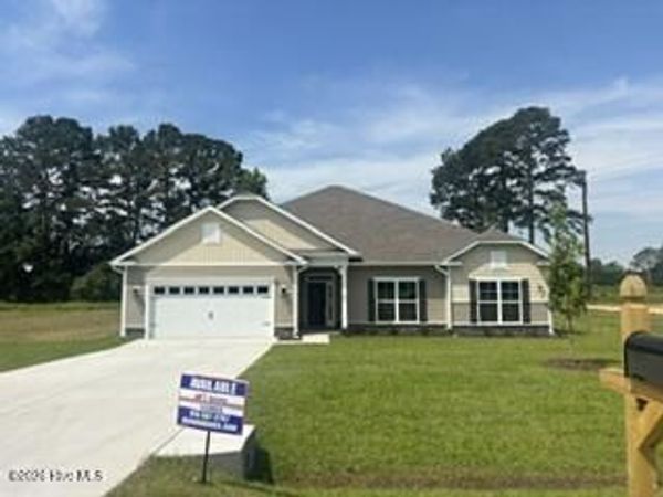 284 Eastwood Drive, Wallace, NC 28466