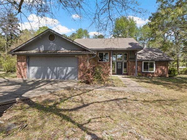 366 County Road 1740 , Mount Pleasant, TX 75455