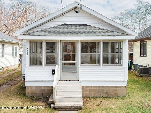 2229 Forest Avenue, Lansing, MI 48910