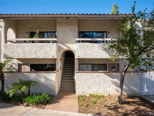 25003 Peachland, Unit 211, Newhall, CA 91321
