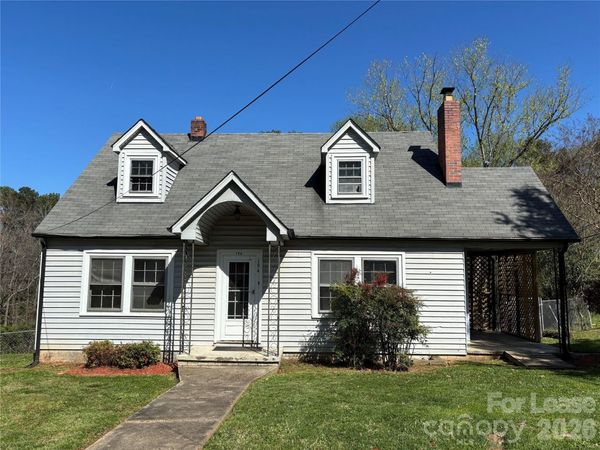 194 Lawing Street , Lincolnton, NC 28092