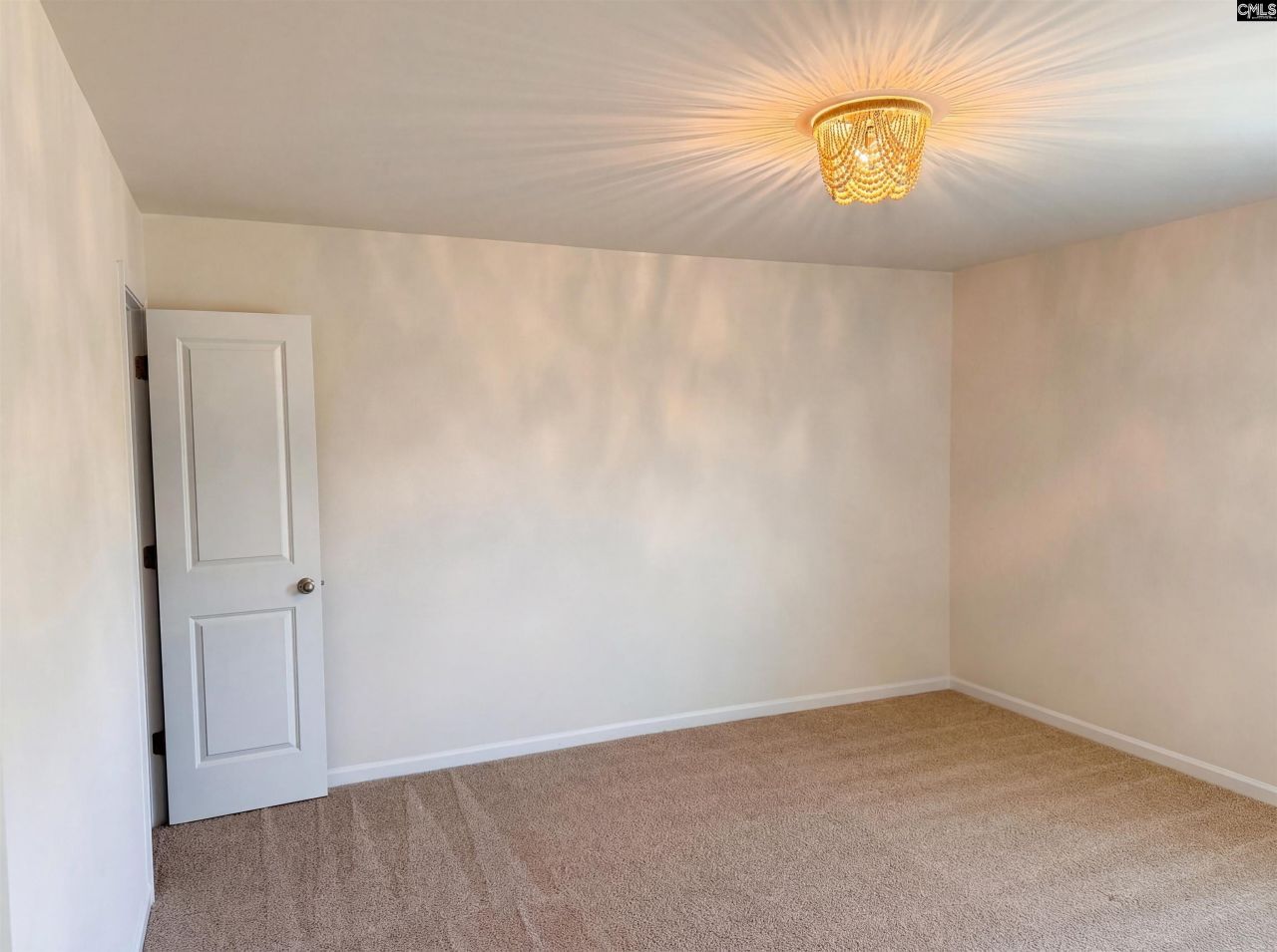 1615 Birch Grain Road Photo 15