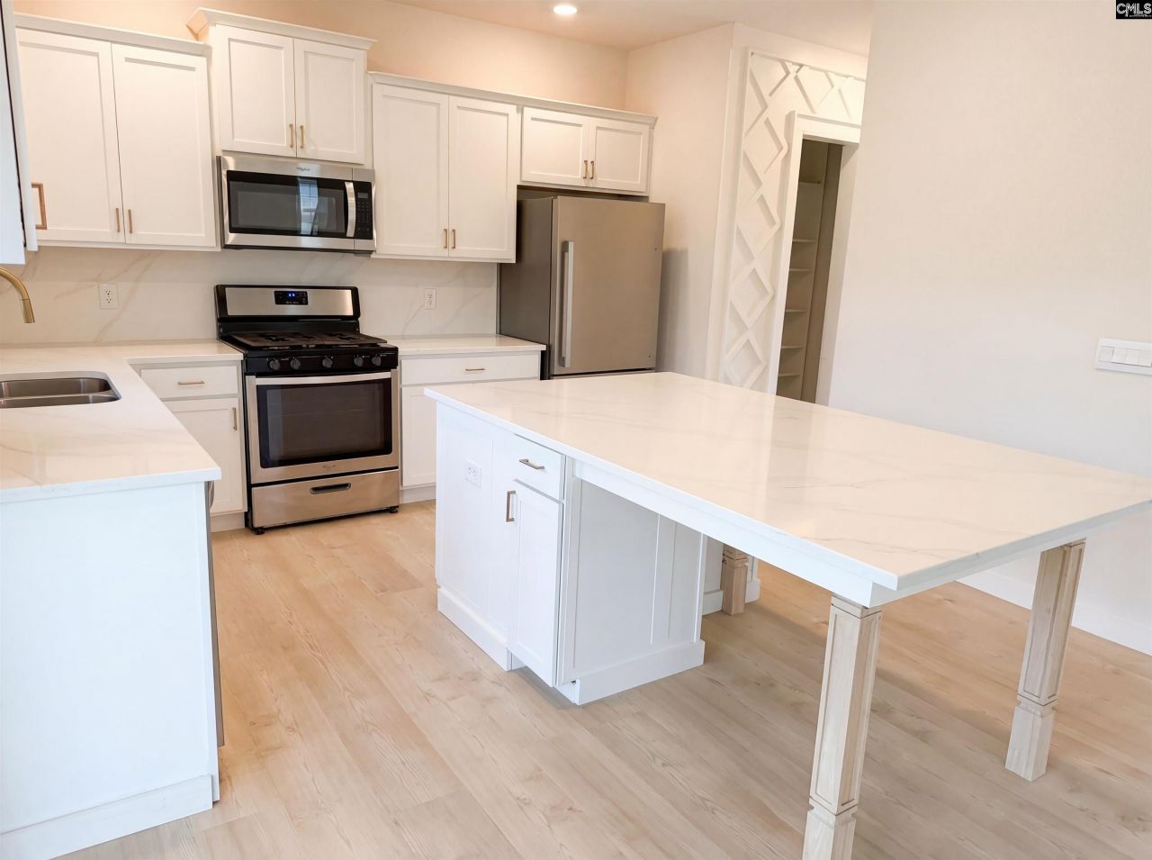 1615 Birch Grain Road Photo 6