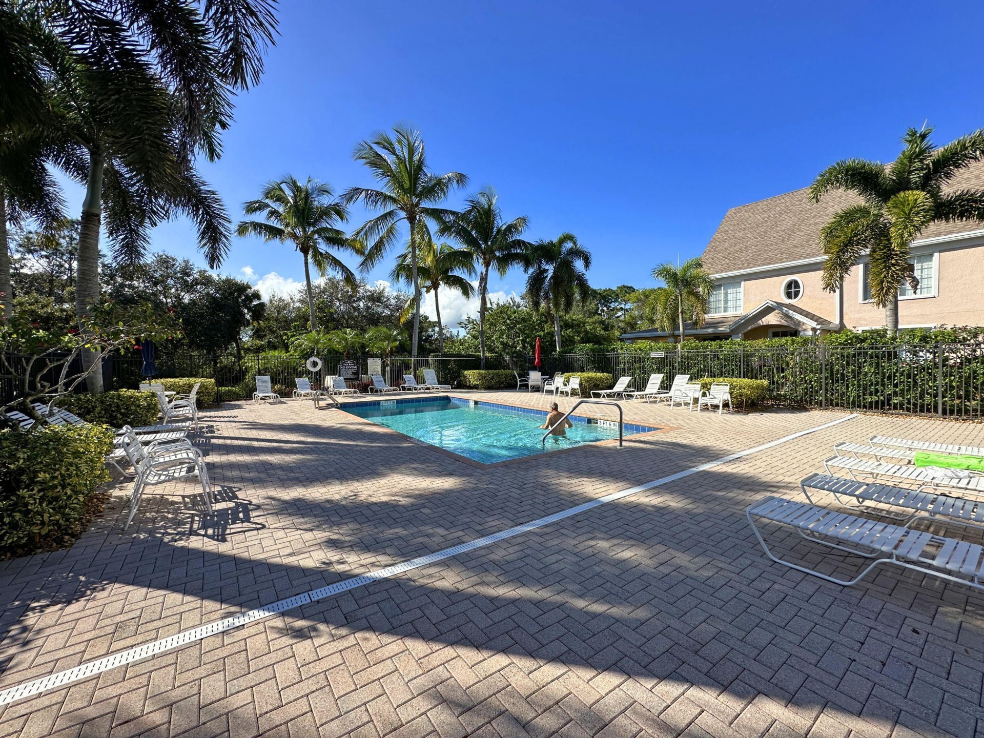 1593 SE Pomeroy Street, Unit 7-4, Stuart, FL 34997 Photo
