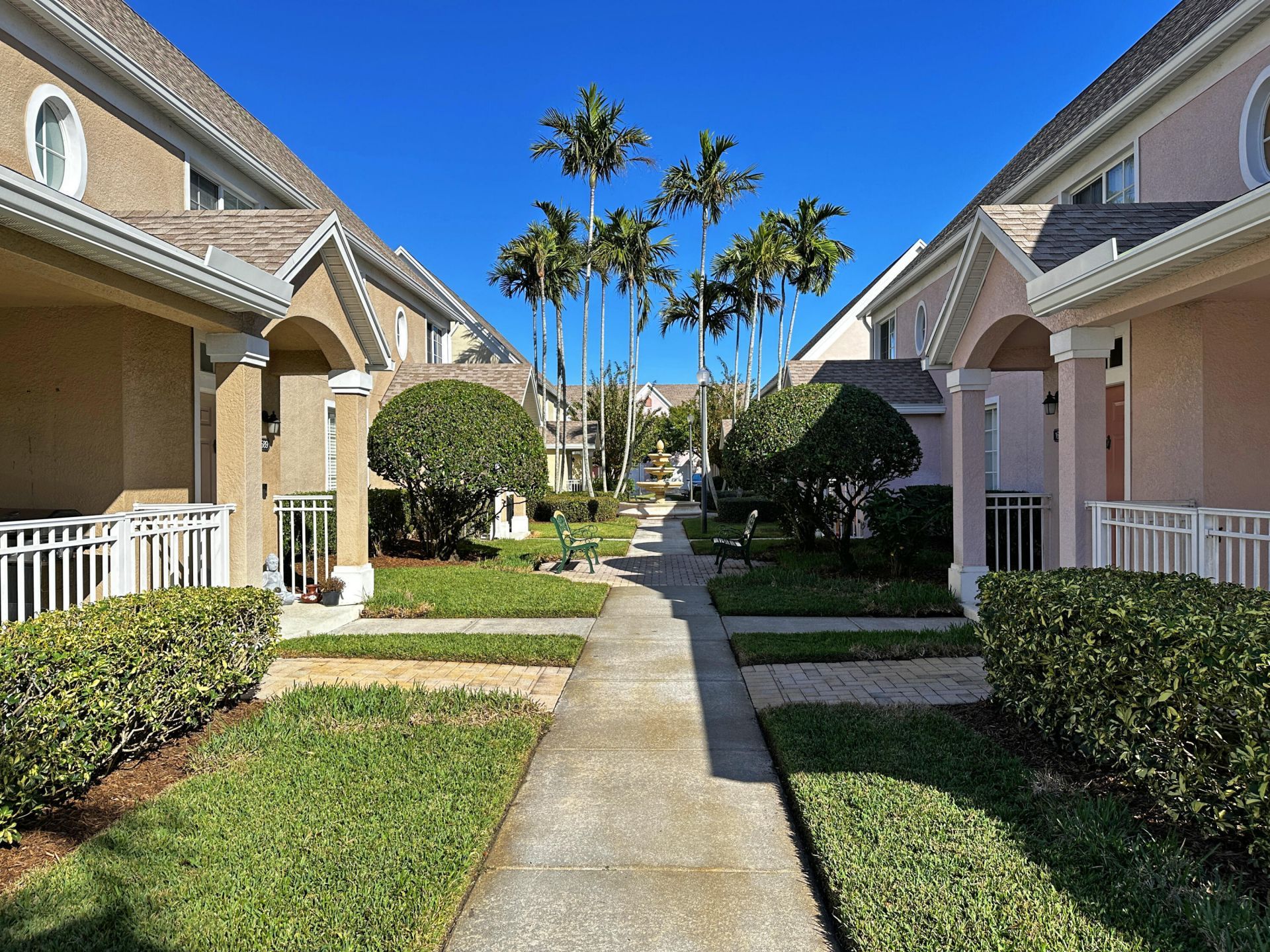 1593 SE Pomeroy Street, Unit 7-4, Stuart, FL 34997 Photo