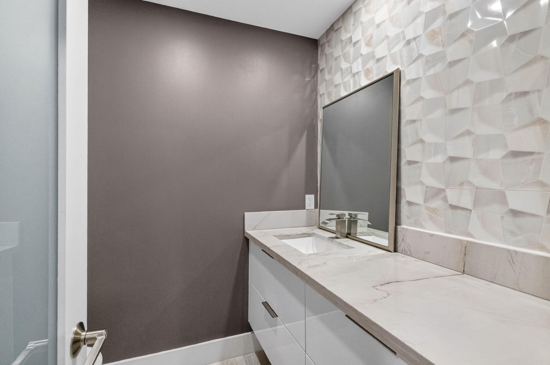 724 SW 1st Avenue, Pompano Beach, FL 33060 Photo