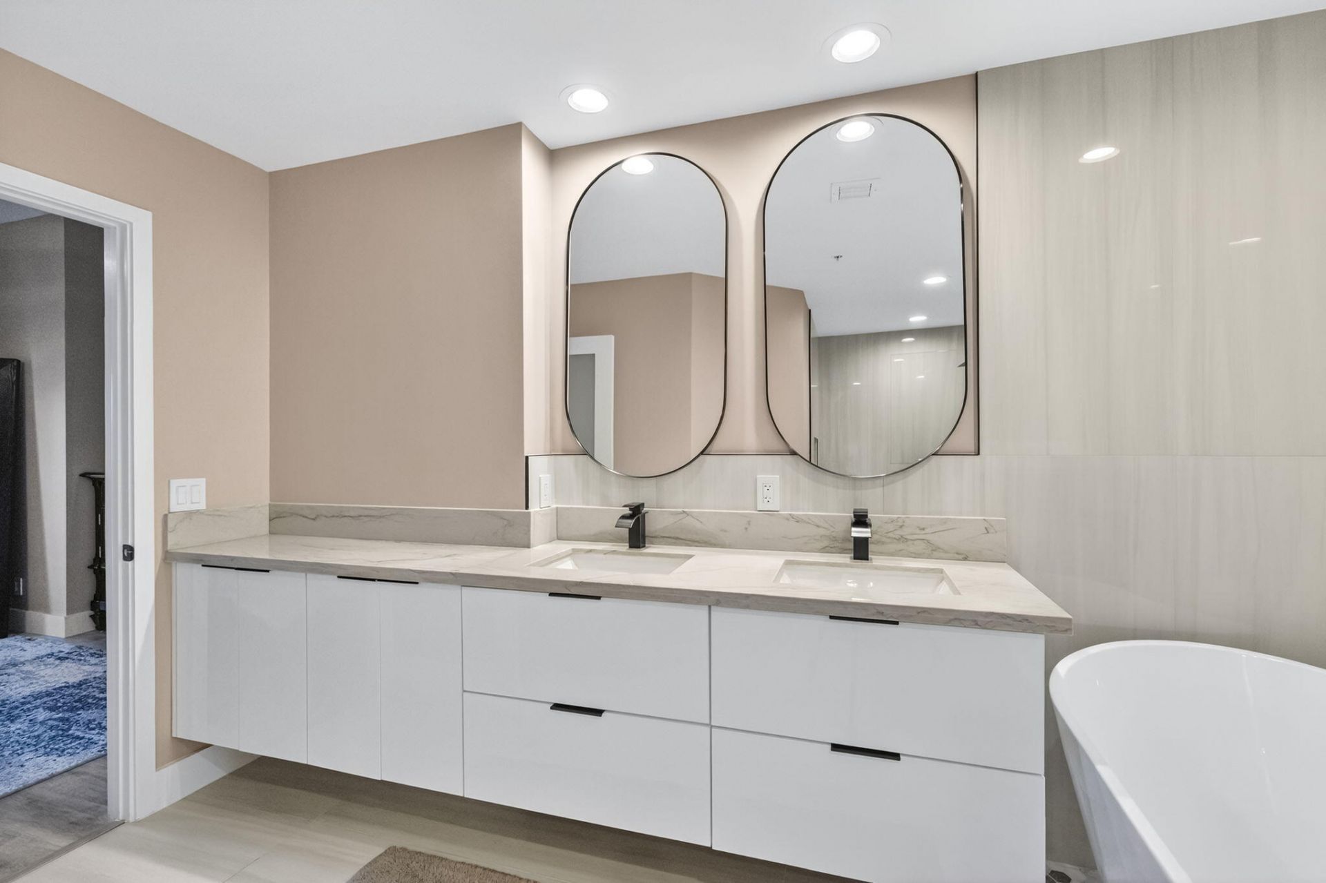 724 SW 1st Avenue, Pompano Beach, FL 33060 Photo