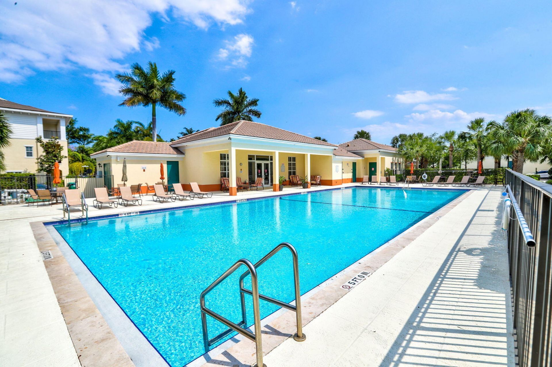 724 SW 1st Avenue, Pompano Beach, FL 33060 Photo