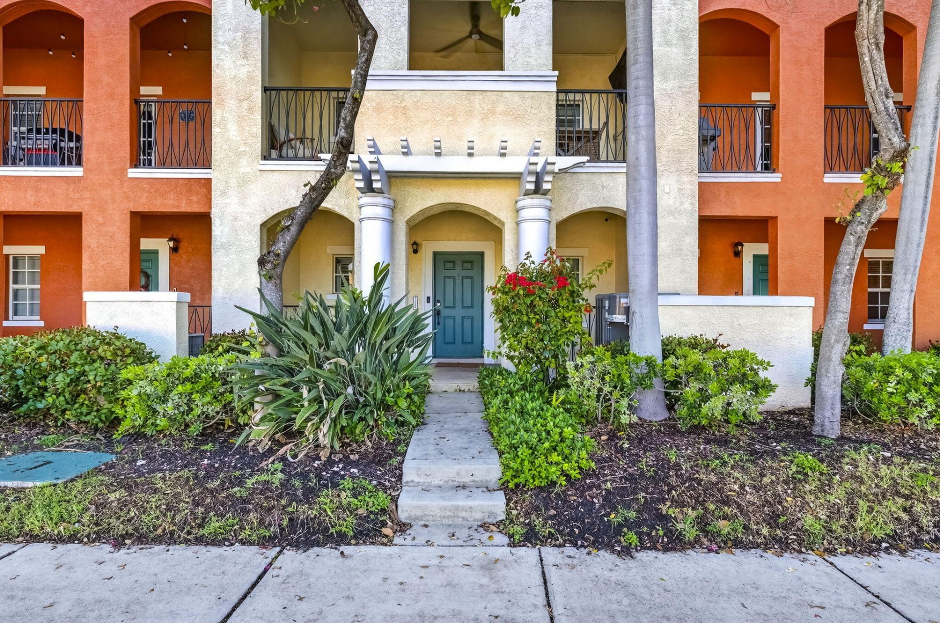 724 SW 1st Avenue, Pompano Beach, FL 33060 Photo