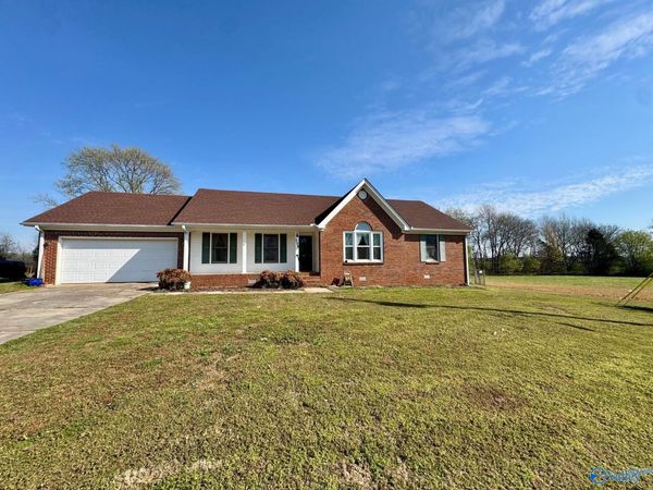 126 Canopy Road, Hazel Green, AL 35750