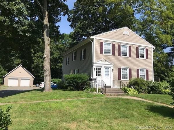 539 Maple , Unit B, Cheshire, CT 06410