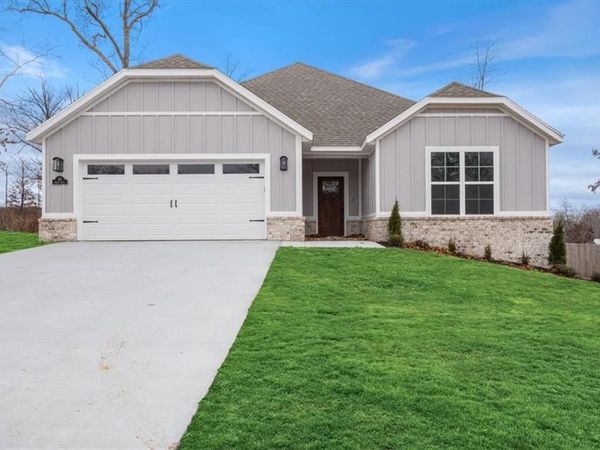 5 Stoneleigh Lane , Bella Vista, AR 72715