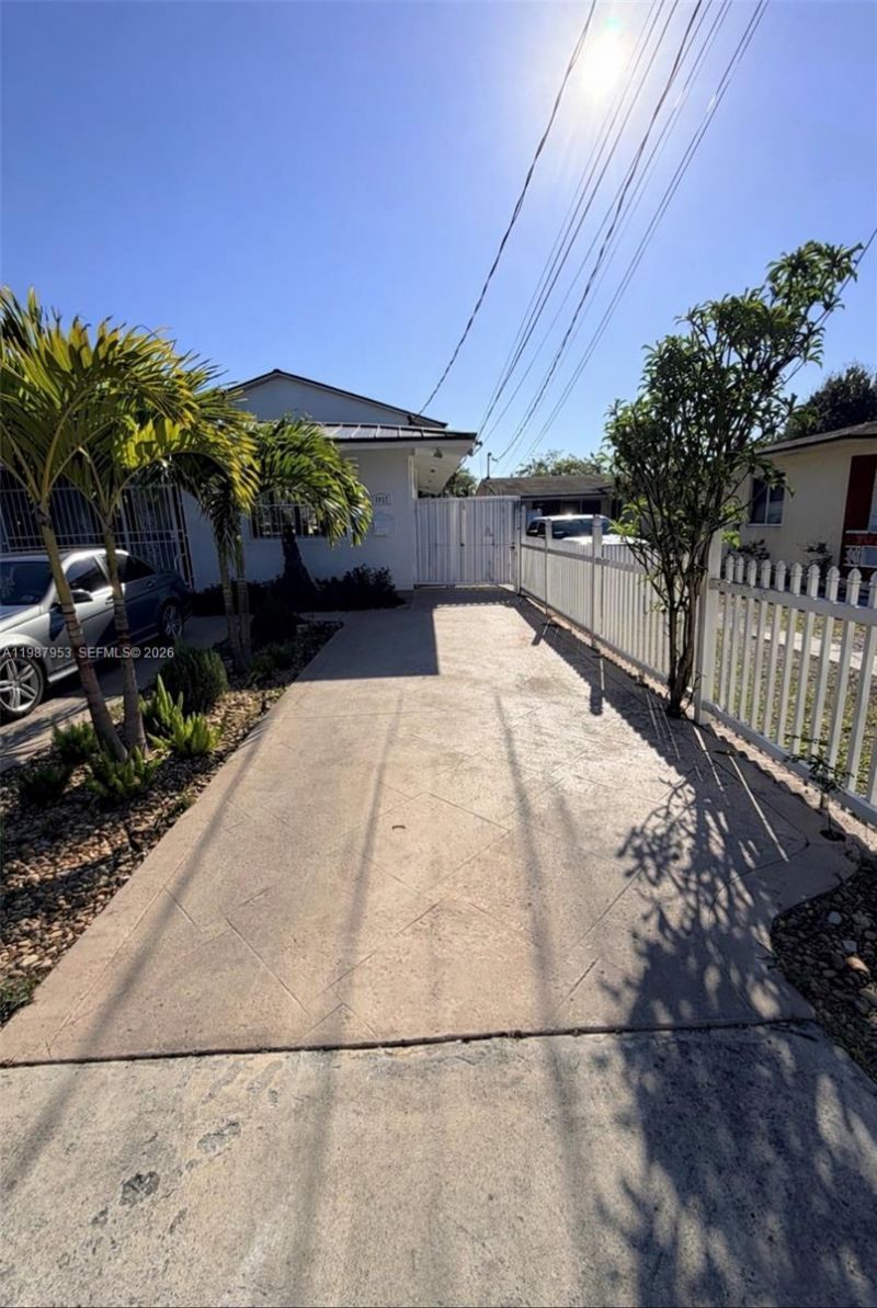 3525 SW 92nd Ave , Unit 3527, Miami, FL 33165 Photo