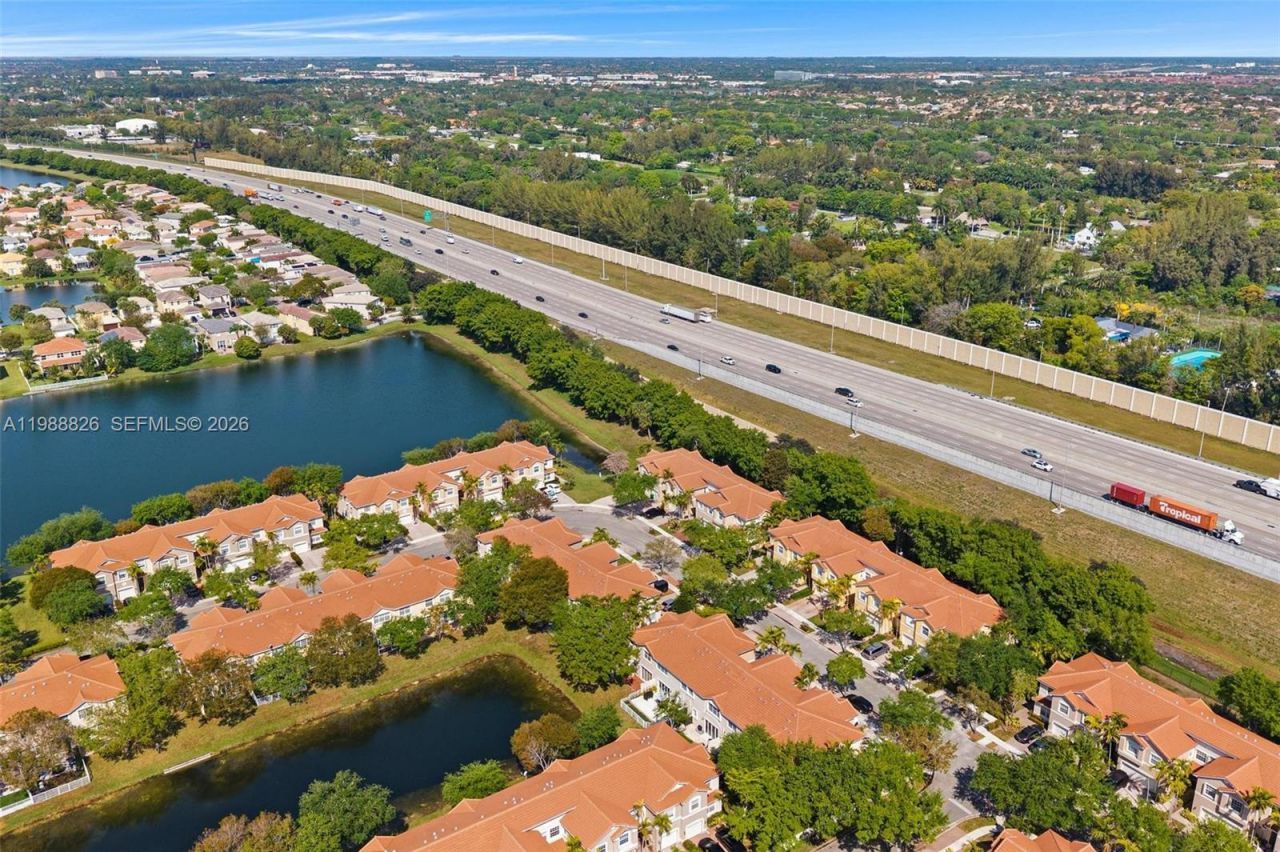 12471 SW 42nd St , Miramar, FL 33027 Photo