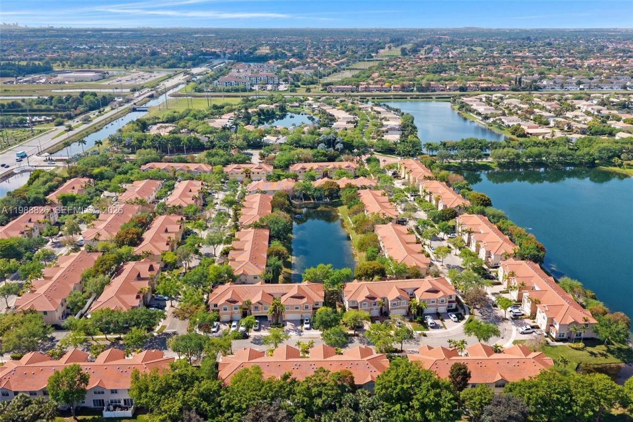 12471 SW 42nd St , Miramar, FL 33027 Photo