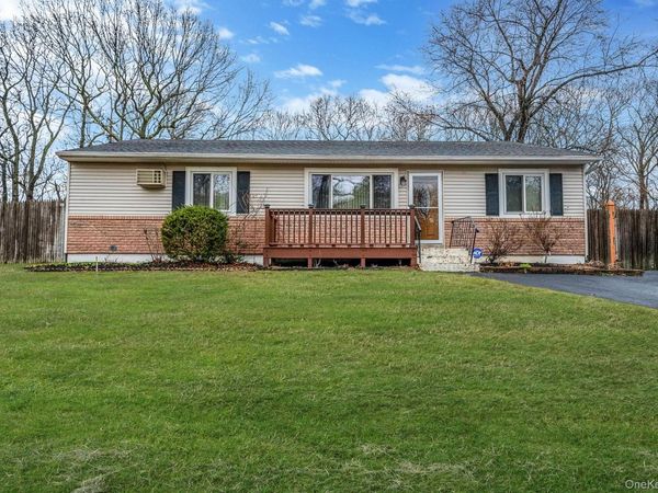 15 Carr Lane , Medford, NY 11763