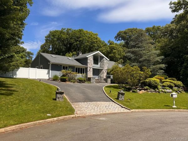 90 Belvedere Drive, Syosset, NY 11791