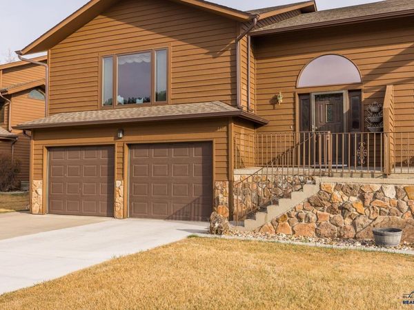 1150 DUFFER DR, Rapid City, SD 57702