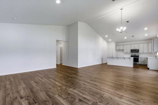 6036 Harness Ct. Photo 7