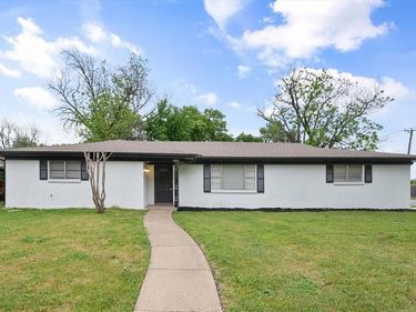 7821 Regency Lane, Fort Worth, TX 76134