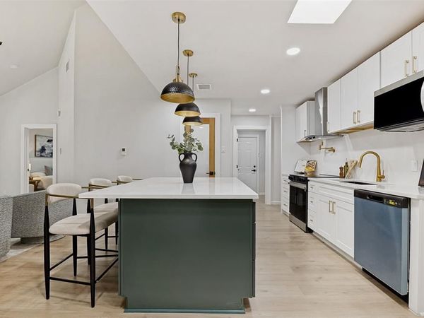 2102 Avignon Drive, Carrollton, TX 75007