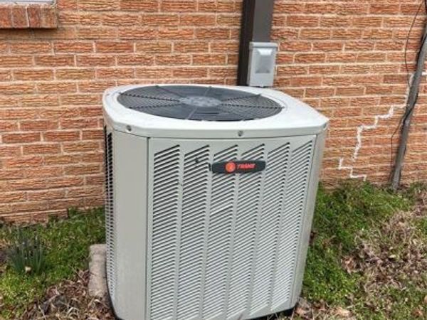 704 E 9th Street, Kemp, TX 75143