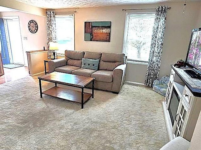 424 Sycamore Drive, Pickerington, OH 43147 Photo 7