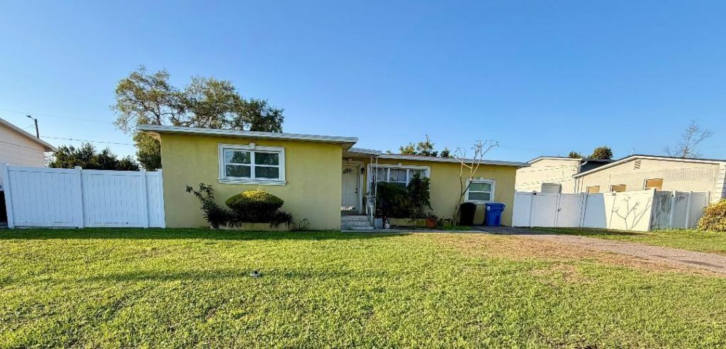 3624 Abington Avenue S, Saint Petersburg, FL 33711 Photo