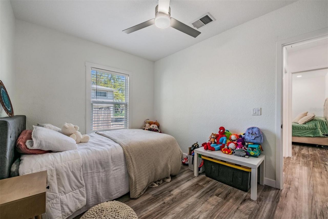 1875 Michigan Avenue Ne, Saint Petersburg, FL 33703 Photo