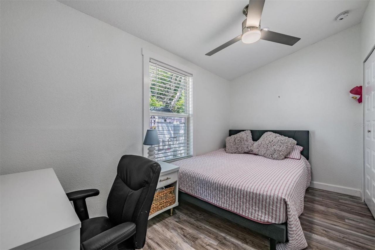 1875 Michigan Avenue Ne, Saint Petersburg, FL 33703 Photo