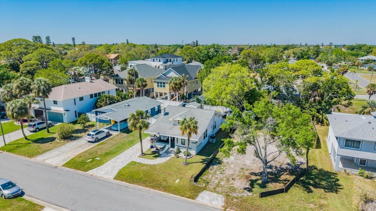 1875 Michigan Avenue Ne, Saint Petersburg, FL 33703 Photo