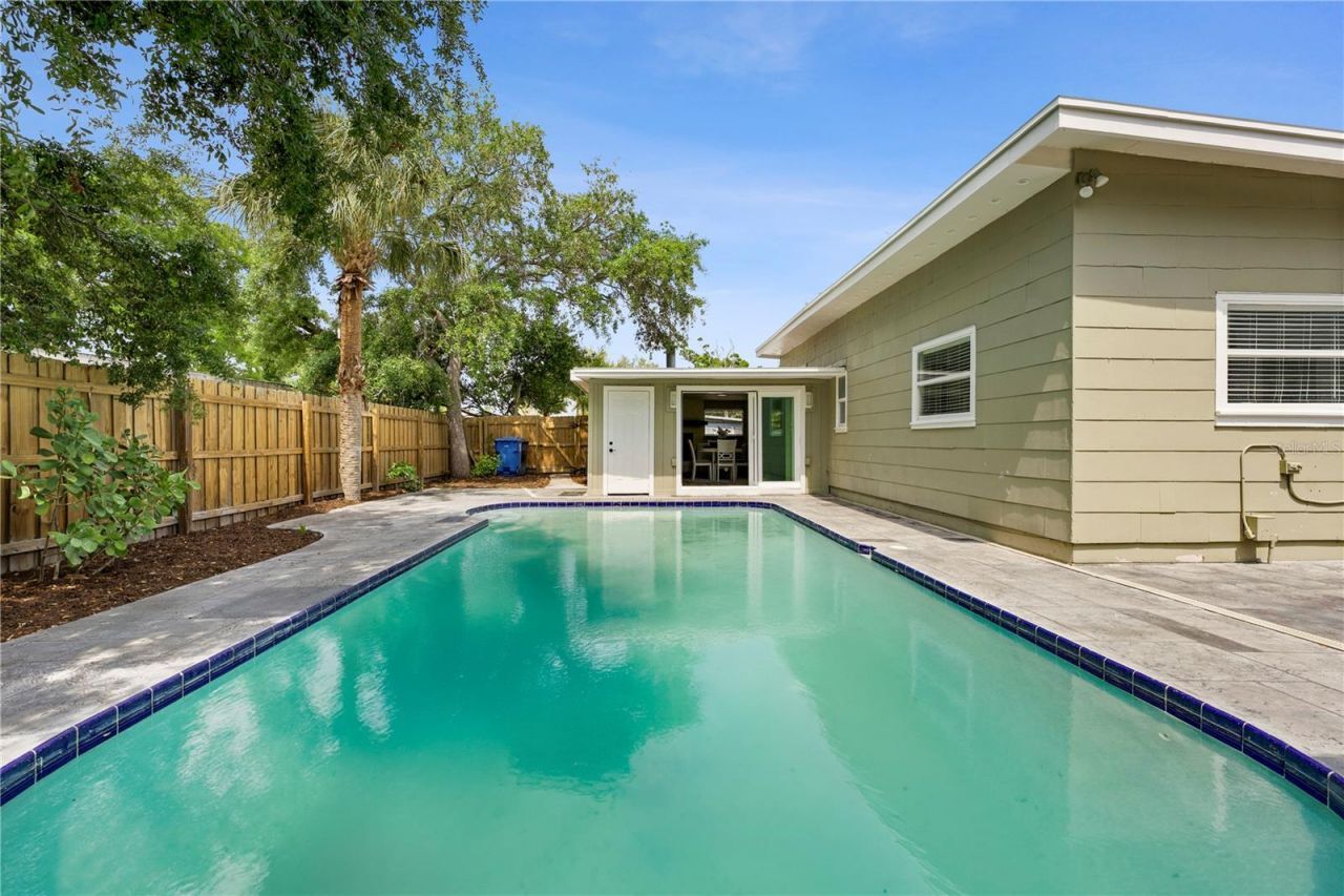 7310 11th Avenue N, Saint Petersburg, FL 33710 Photo