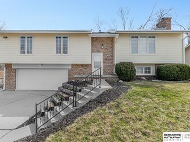 605 S 154 Street , Omaha, NE 68154