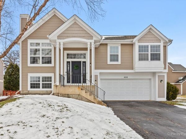 466 VALLEY FORGE Avenue , South Elgin, IL 60177