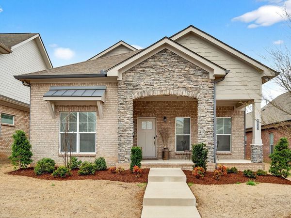 6023 Parkhaven Blvd, Hermitage, TN 37076