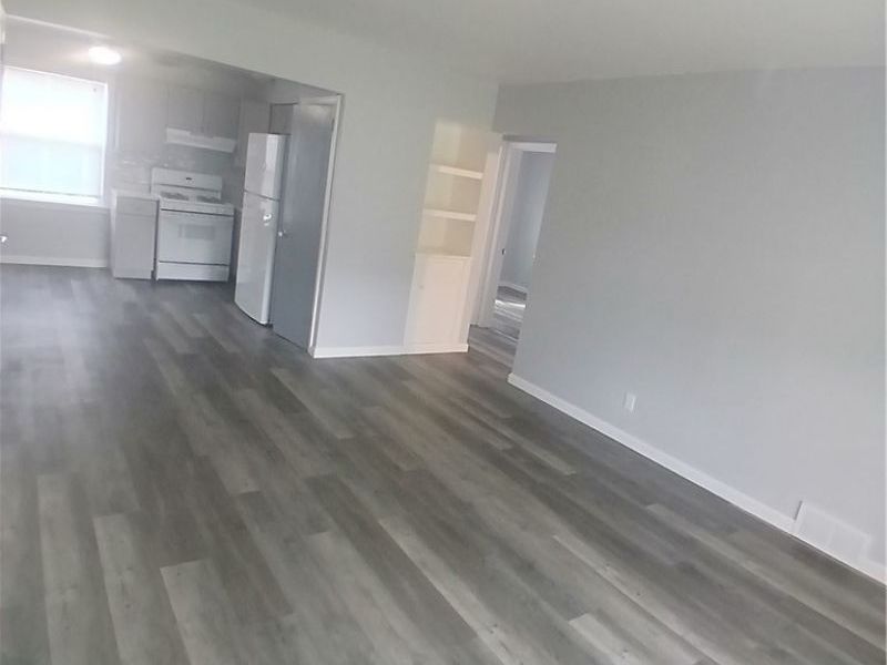 5247 Old Oxford Lane, Youngstown, OH 44512 Photo 3