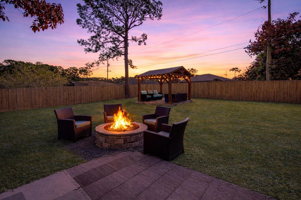 1526 SW Dycus Avenue, Port Saint Lucie, FL 34953 Photo