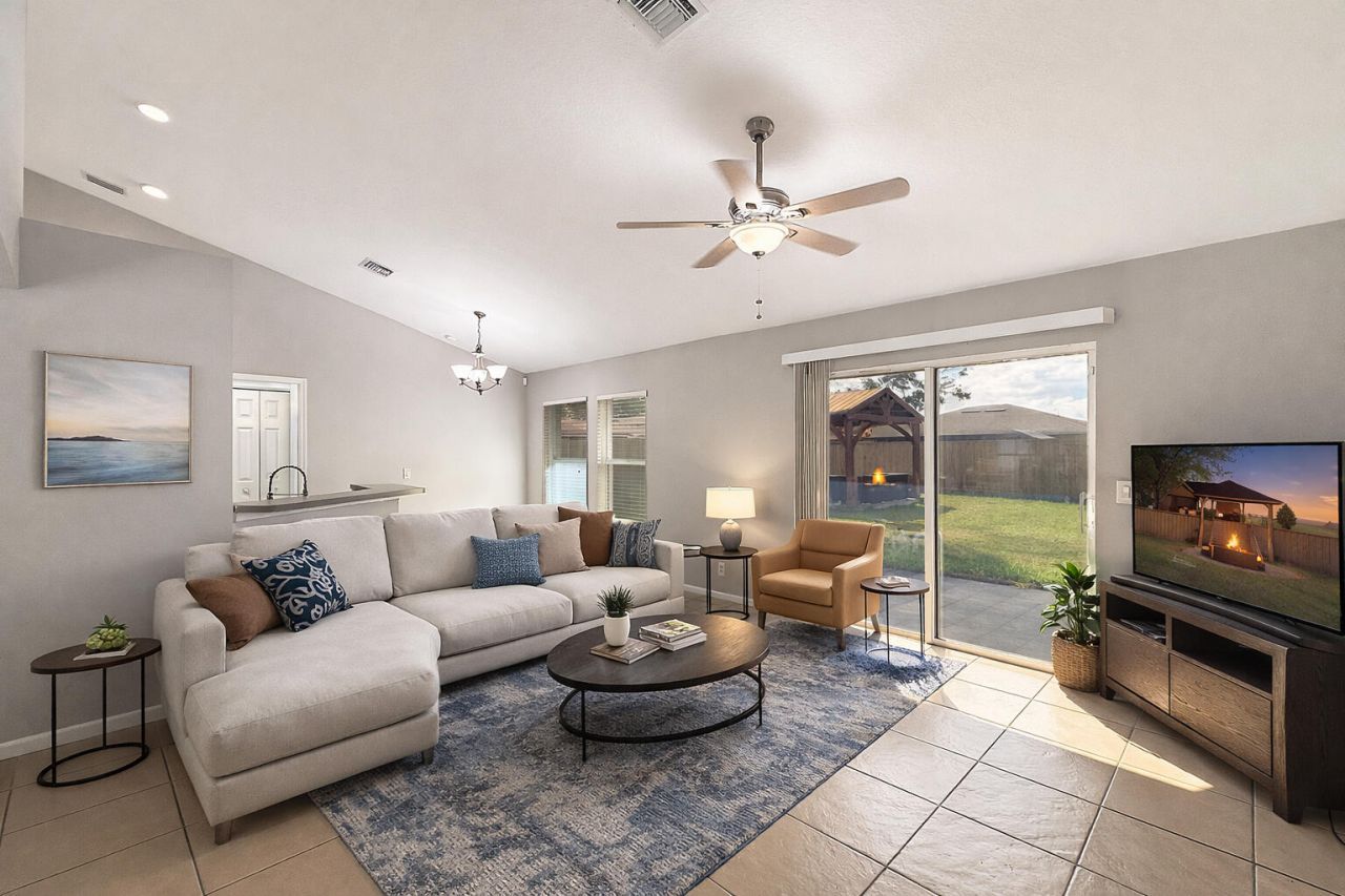 1526 SW Dycus Avenue, Port Saint Lucie, FL 34953 Photo