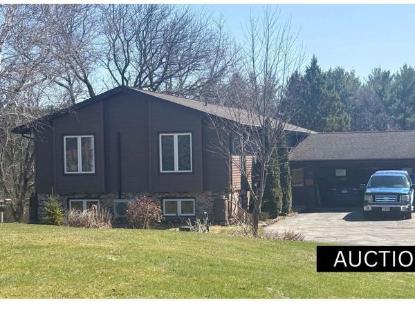 520 Rockview Court, Watertown, WI 53094