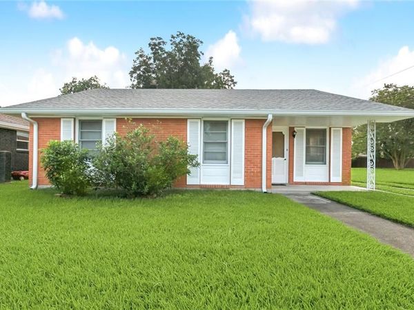 39 W PAMELA Place , Arabi, LA 70032