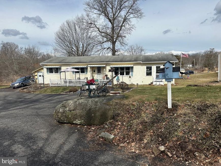 4 Holly Terrace , Quakertown, PA 18951 Main Photo