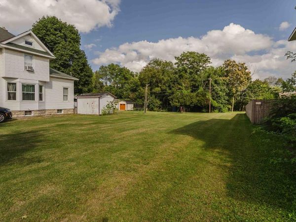 711 Rawson Avenue, Fremont, OH 43420