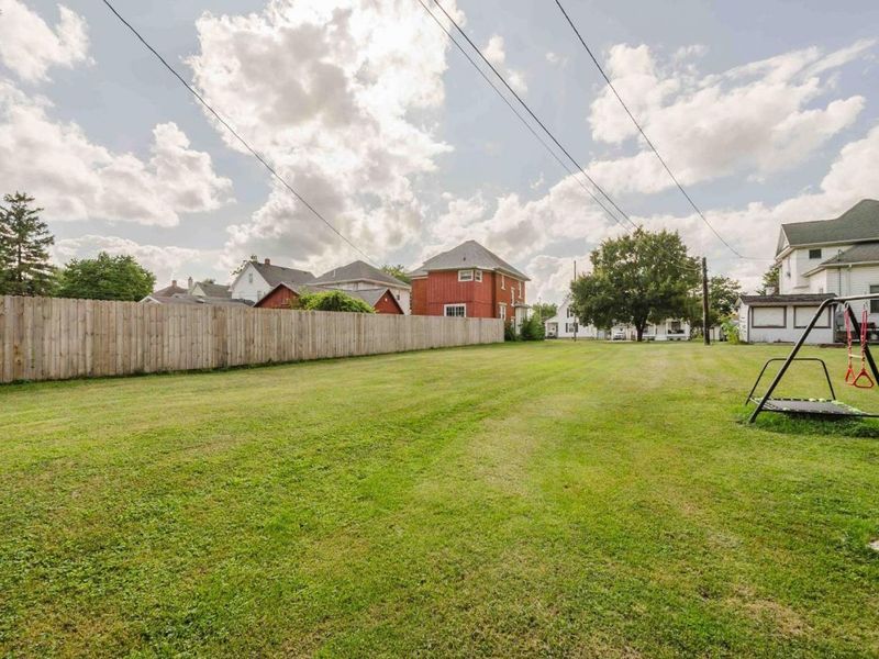 711 Rawson Avenue, Fremont, OH 43420 Photo 5