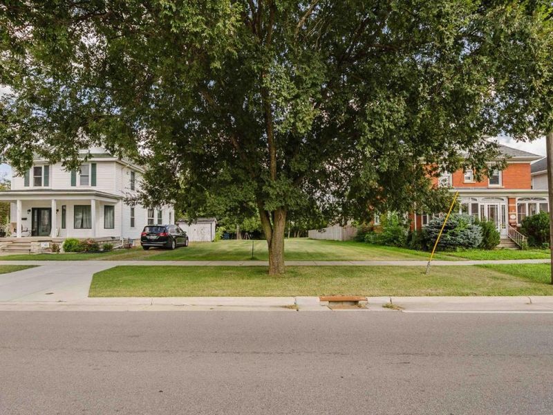 711 Rawson Avenue, Fremont, OH 43420 Photo 8