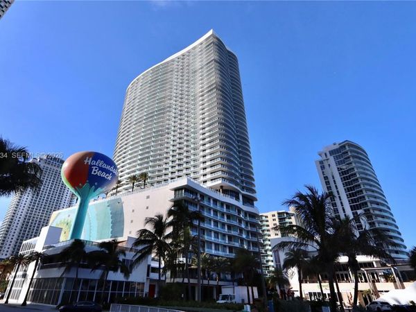 4111 S Ocean Dr, Unit UPH8, Hollywood, FL 33019