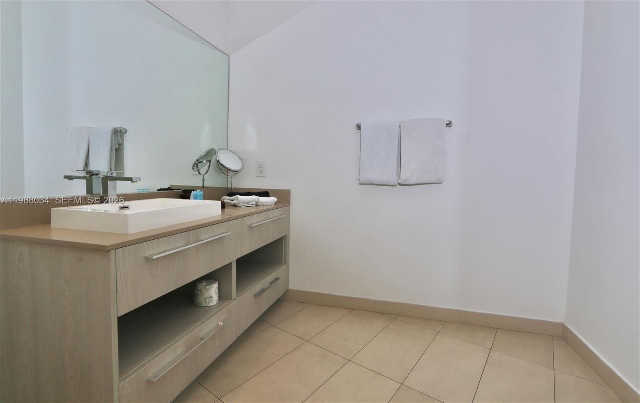 4111 S Ocean Dr, Unit UPH8, Hollywood, FL 33019 Photo
