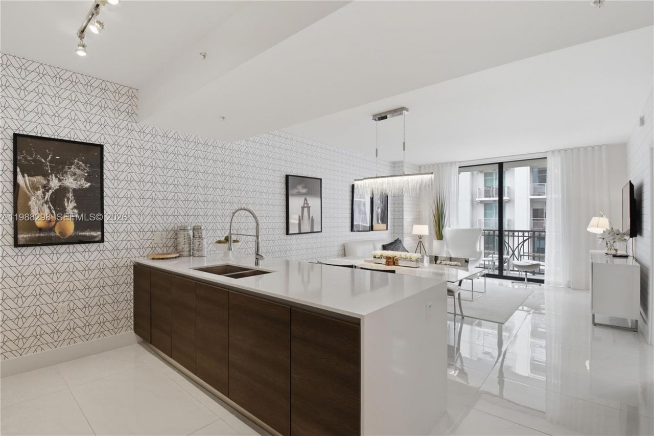 301 Altara Ave, Unit 603, Coral Gables, FL 33146 Photo