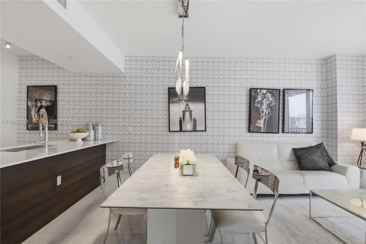 301 Altara Ave, Unit 603, Coral Gables, FL 33146 Photo